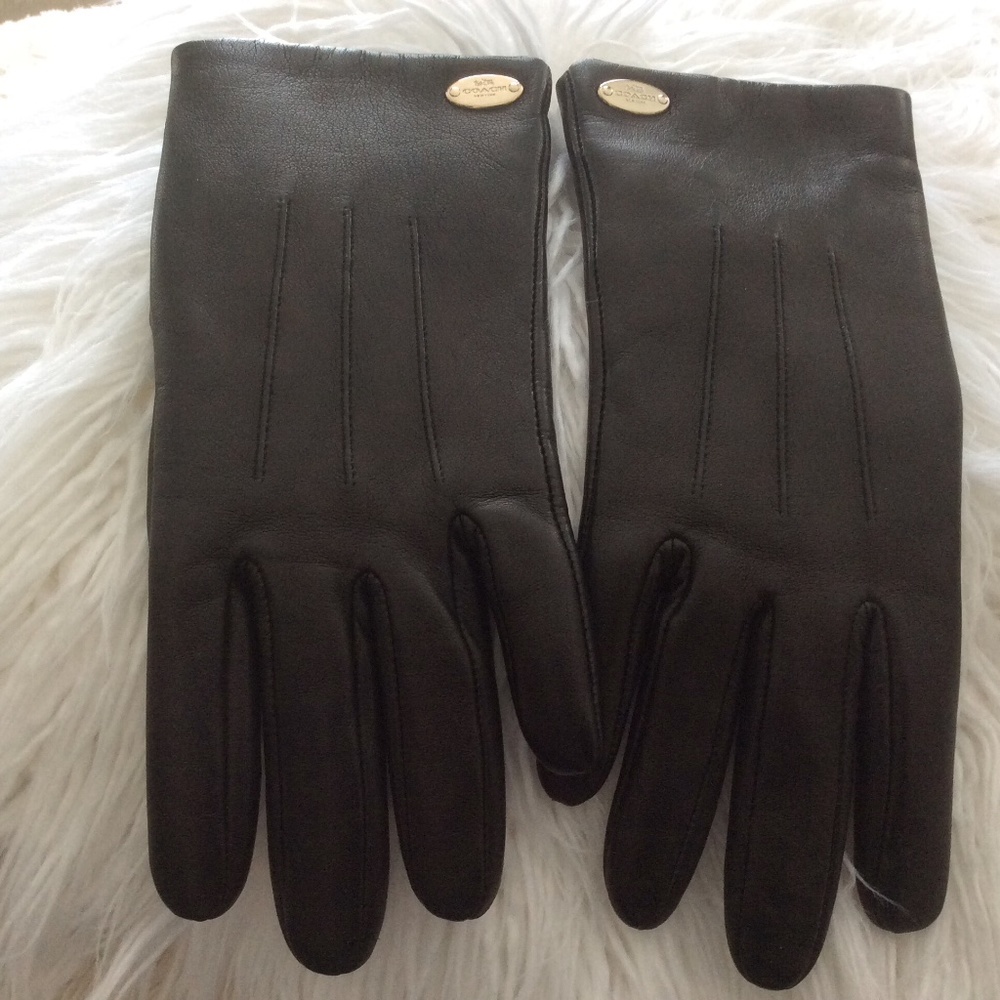 NWOT - Coach Black Leather Gloves - Women’s Size 7 - Never worn